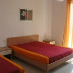 克尔莫拉尼度假屋 度假居 *