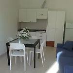 克尔莫拉尼度假屋 * 洛阿诺