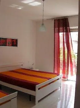 克尔莫拉尼度假屋